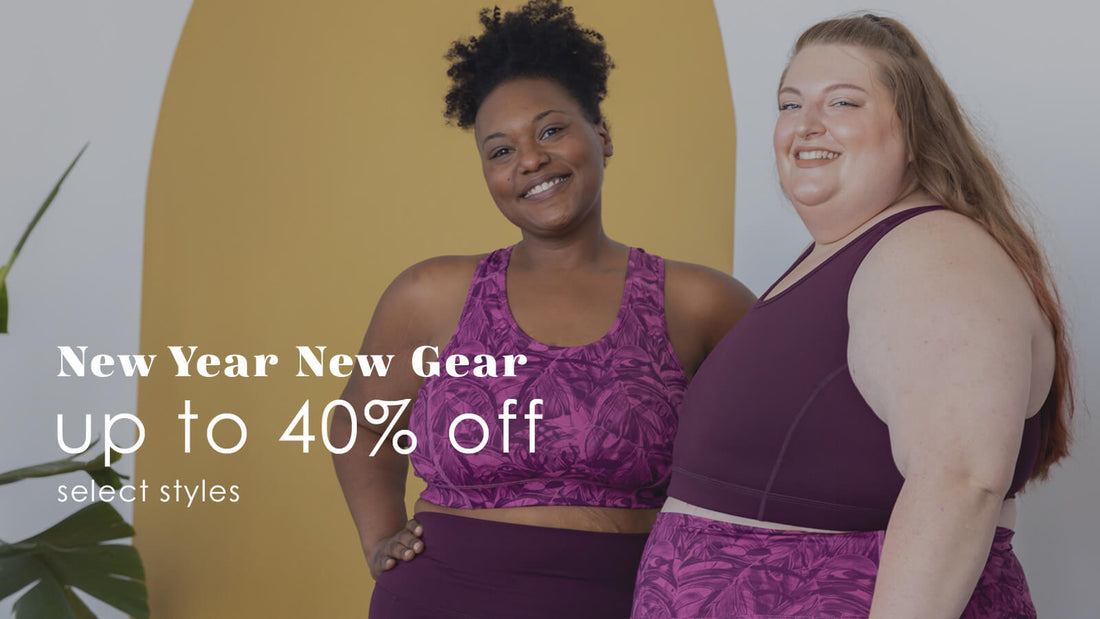 Plus size women wearing Superfit Hero's set, premium plus size activewear with 40% off discounts for the New Year New Gear sale.