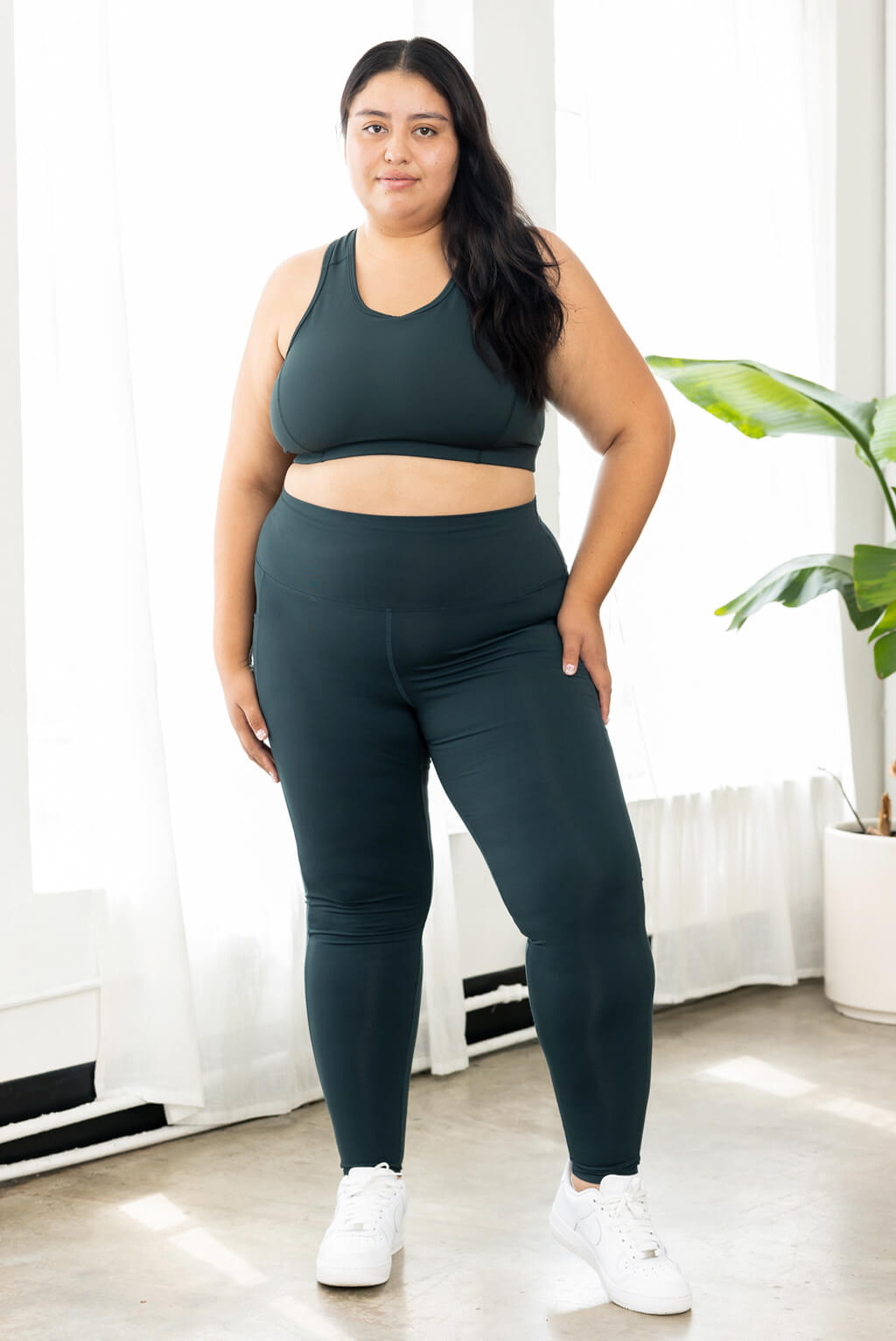 Plus Size Leggings with Pockets in Evergreen_front full