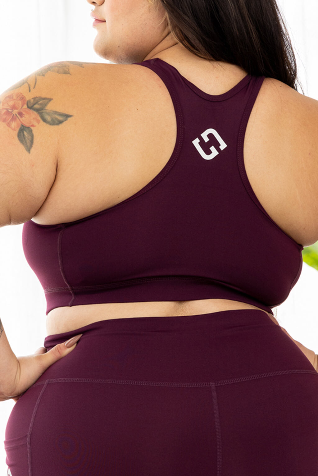 compression sports bra for plus size women, burgundy